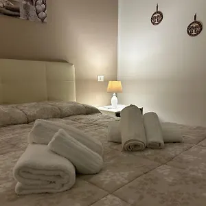  Bed & Breakfast Lucia's Italia