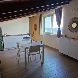  Appartamento Attico Vista Mare Italia